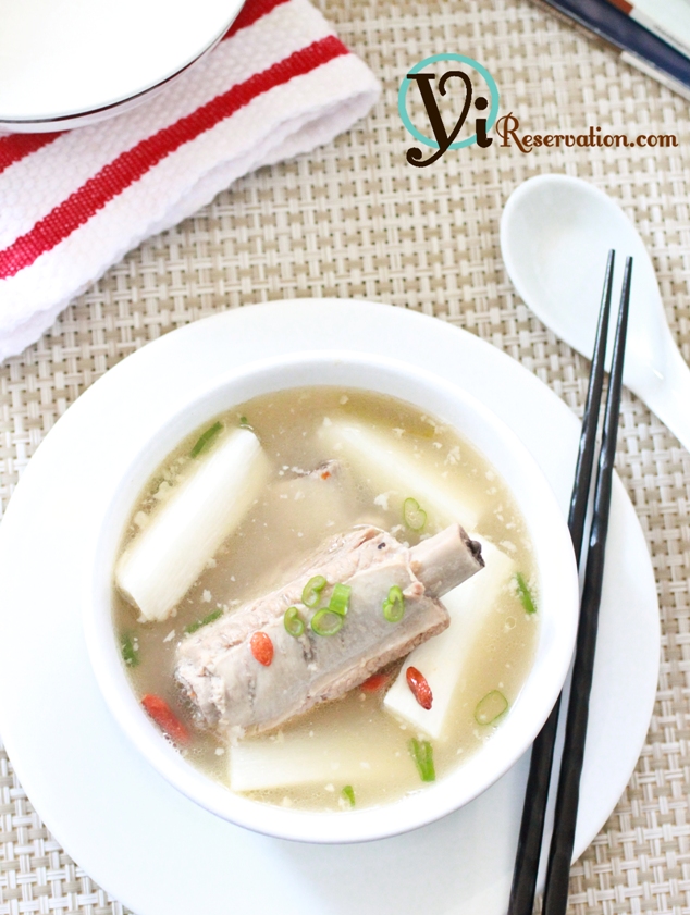 Fresh Chinese Yam with Spareribs Soup (山藥排骨湯)