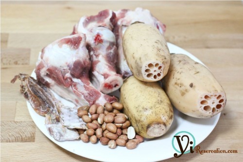 Lotus Root and Peanuts Soup with Pork (蓮藕花生湯)