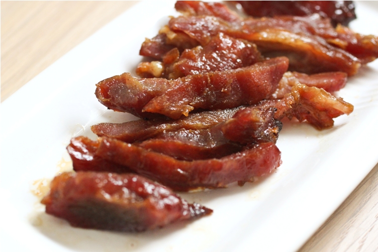 char siu (chinese (barbecued pork) soup noodle