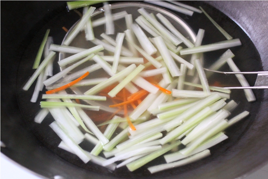 Dried Bean Curd with Celery | 涼拌芹菜豆腐干