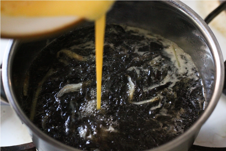 Seaweed Egg Drop Soup (紫菜蛋花湯)