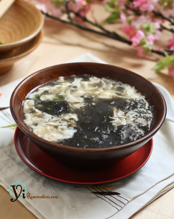 Seaweed Egg Drop Soup (紫菜蛋花湯)