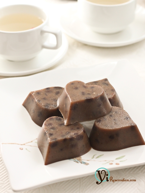 Steamed Red Bean Cake 紅豆糕