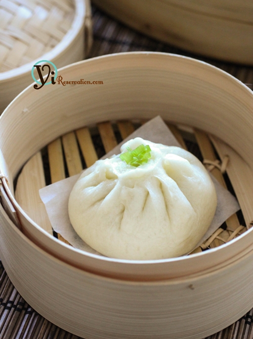 Chinese Steamed Meat Buns (baozi) 包子