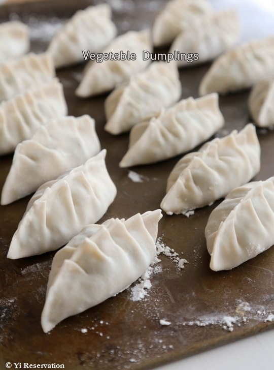 {Recipe} How to make Chinese Vegetarian Dumplings 素餃