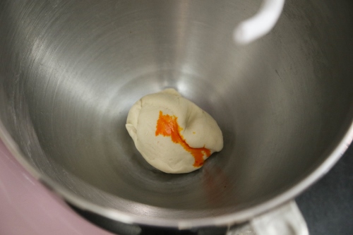 steamed piggy buns step2 (500x333)