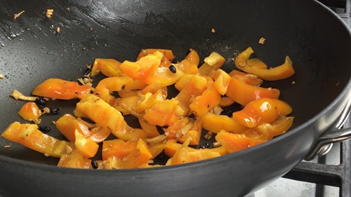 Asian Stir Fried Squid in Black Bean Sauce 豉椒炒鱿魚