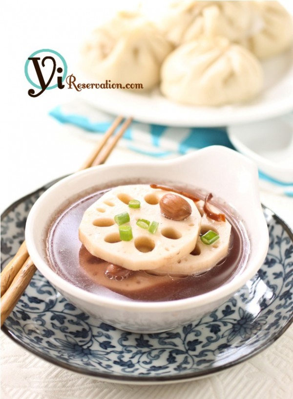 Lotus Root and Peanuts Soup with Pork (蓮藕花生湯)