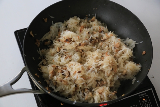 Chinese Cantonese daikon radish turnip cake