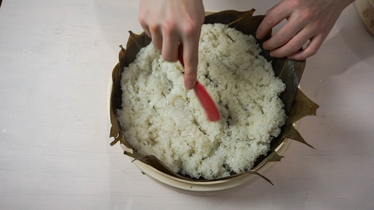 cantonese steamed crab over glutinous (sticky) rice