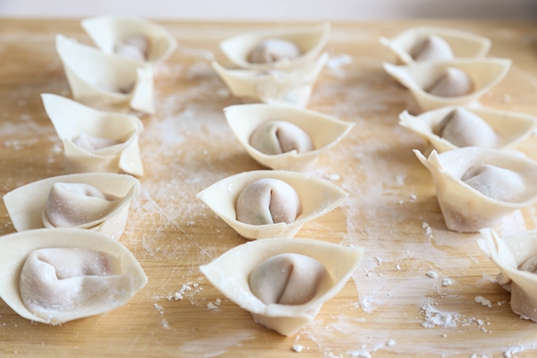 how to make red oil wontons