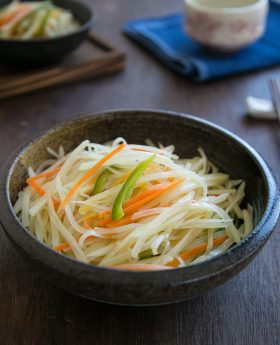 how to stir fry shredded potato strips vinegar flavor recipe