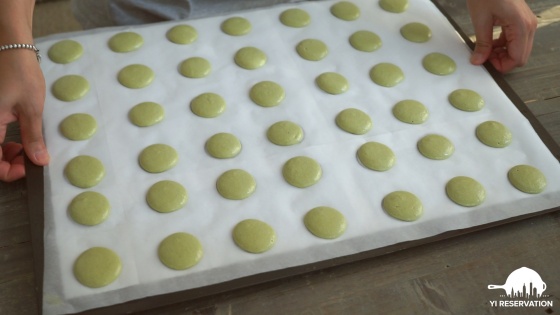 how to make Japanese green tea matcha macarons