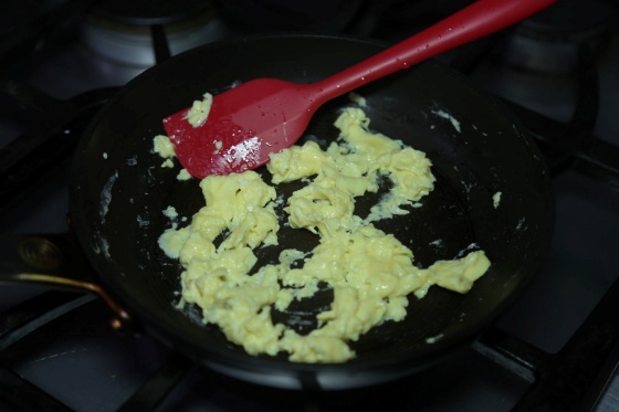 how to make chinese tomato egg noodle step3