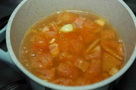 how to make chinese tomato egg noodle step5