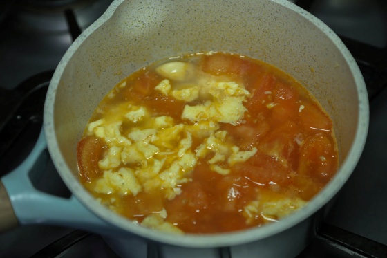 how to make chinese tomato egg noodle step6