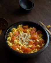 How to make Chinese tomato egg noodles